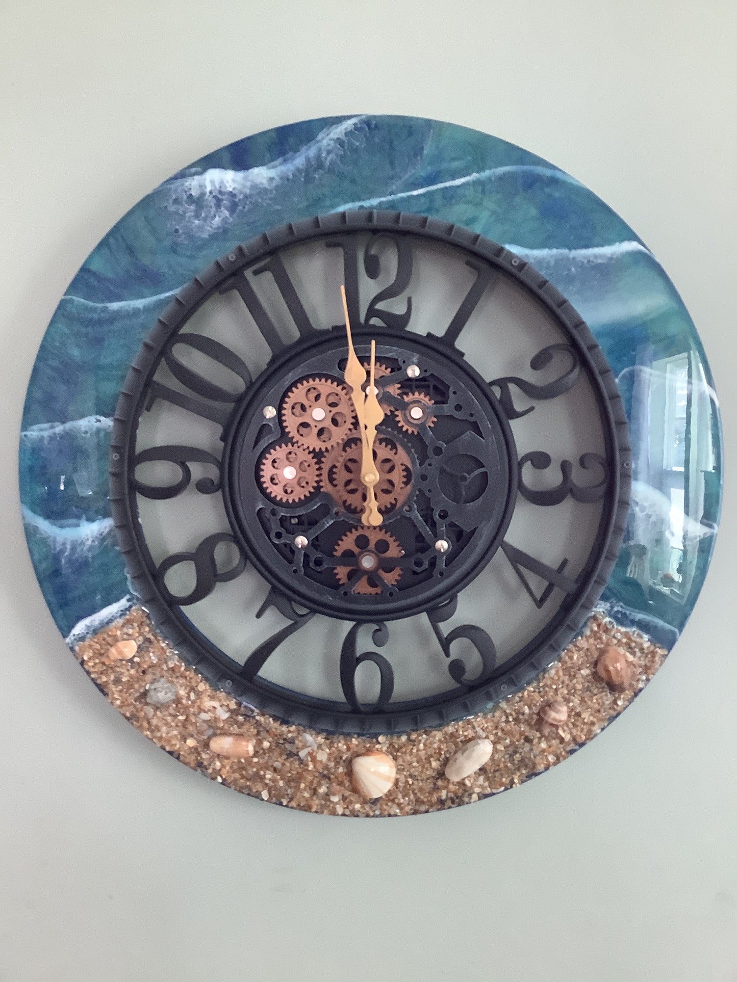 Clock with Moving Gears and Open Face