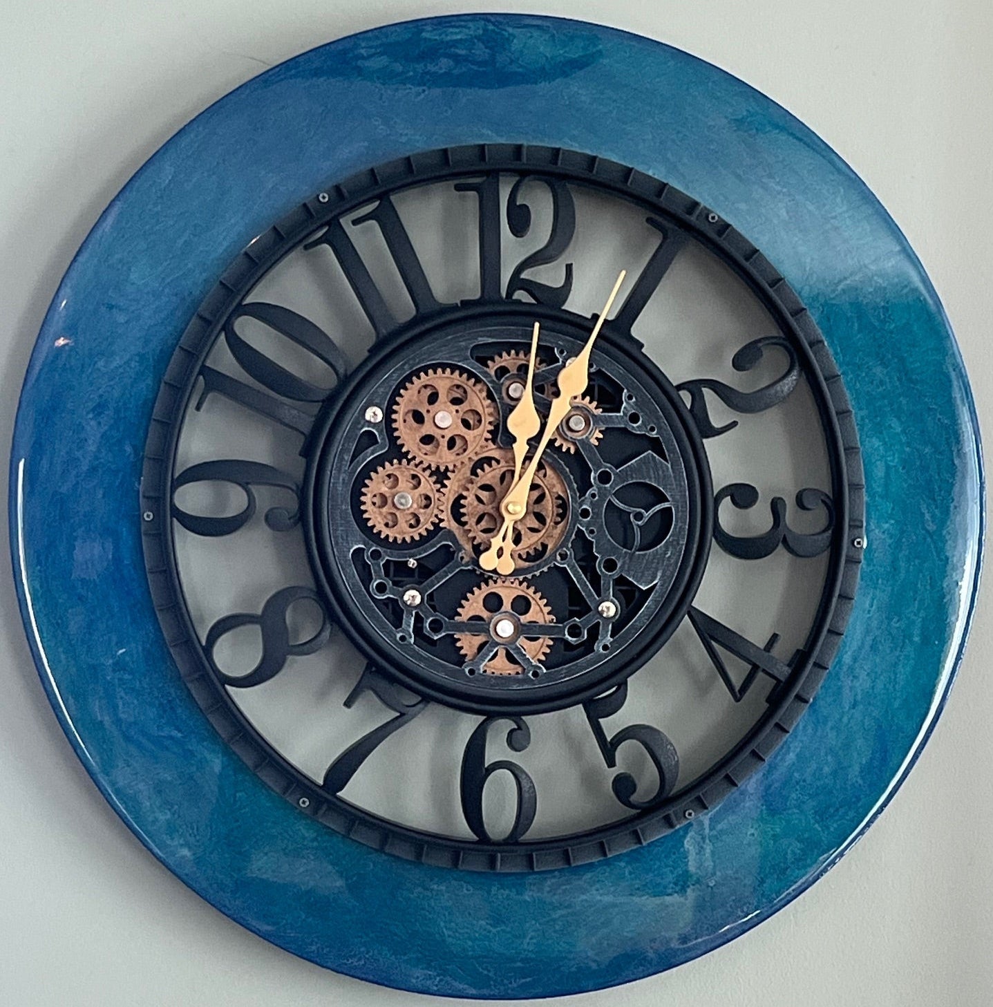 Clock with Moving Gears and Open Face